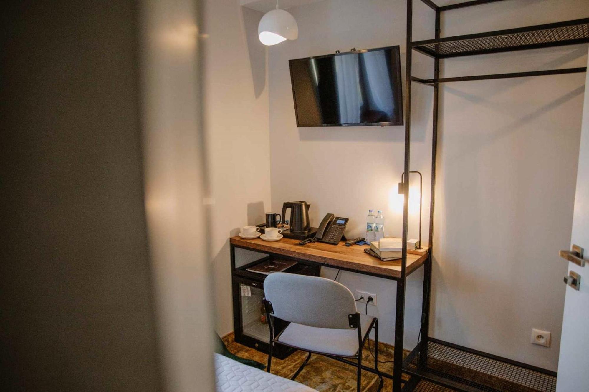 Hotel Stacja Kultura à Poniatowa Extérieur photo